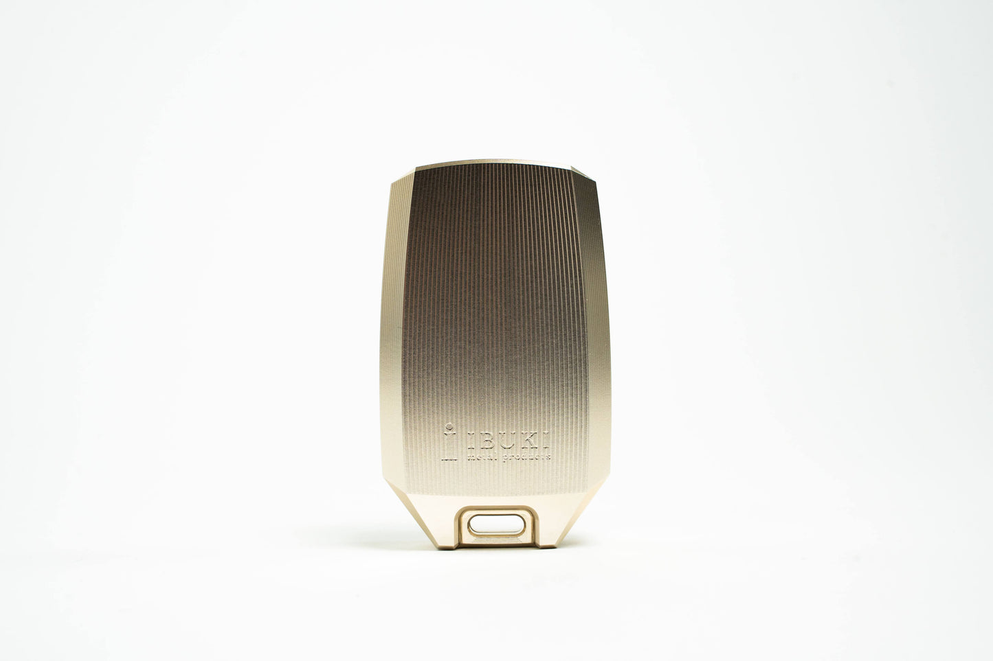 アルミキーケース｜切削加工によるシャープな造形とラグジュアリーなカラー IBUKI