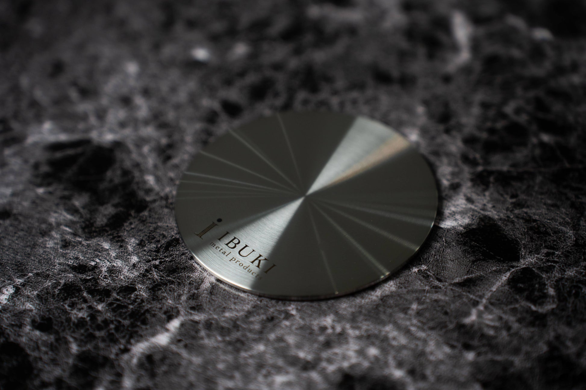 SUS304ステンレス製 金属コースター 放射線状仕上げ