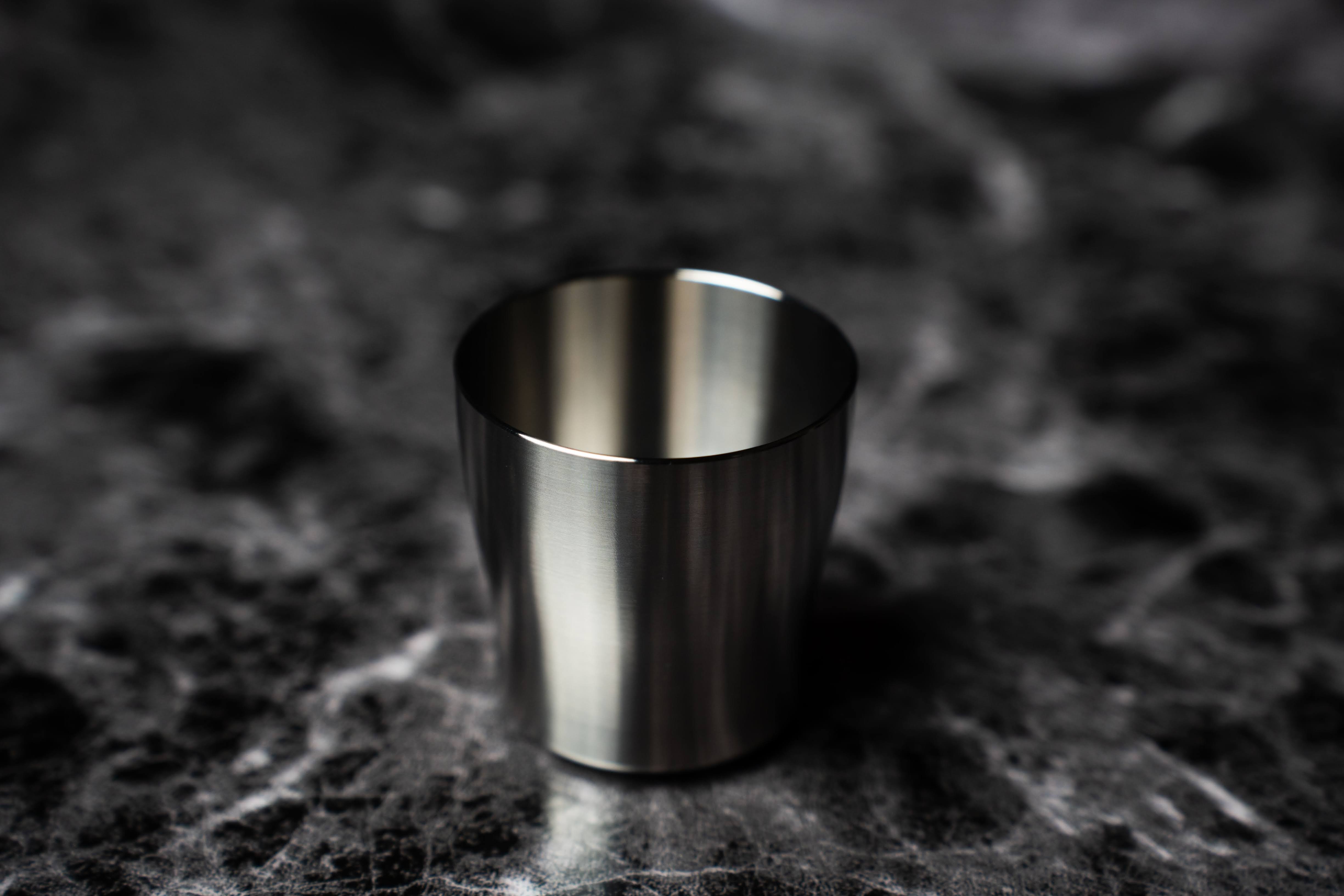 SUS304 ぐい呑み・ショットグラス｜金属加工職人が作る酒器｜IBUKI