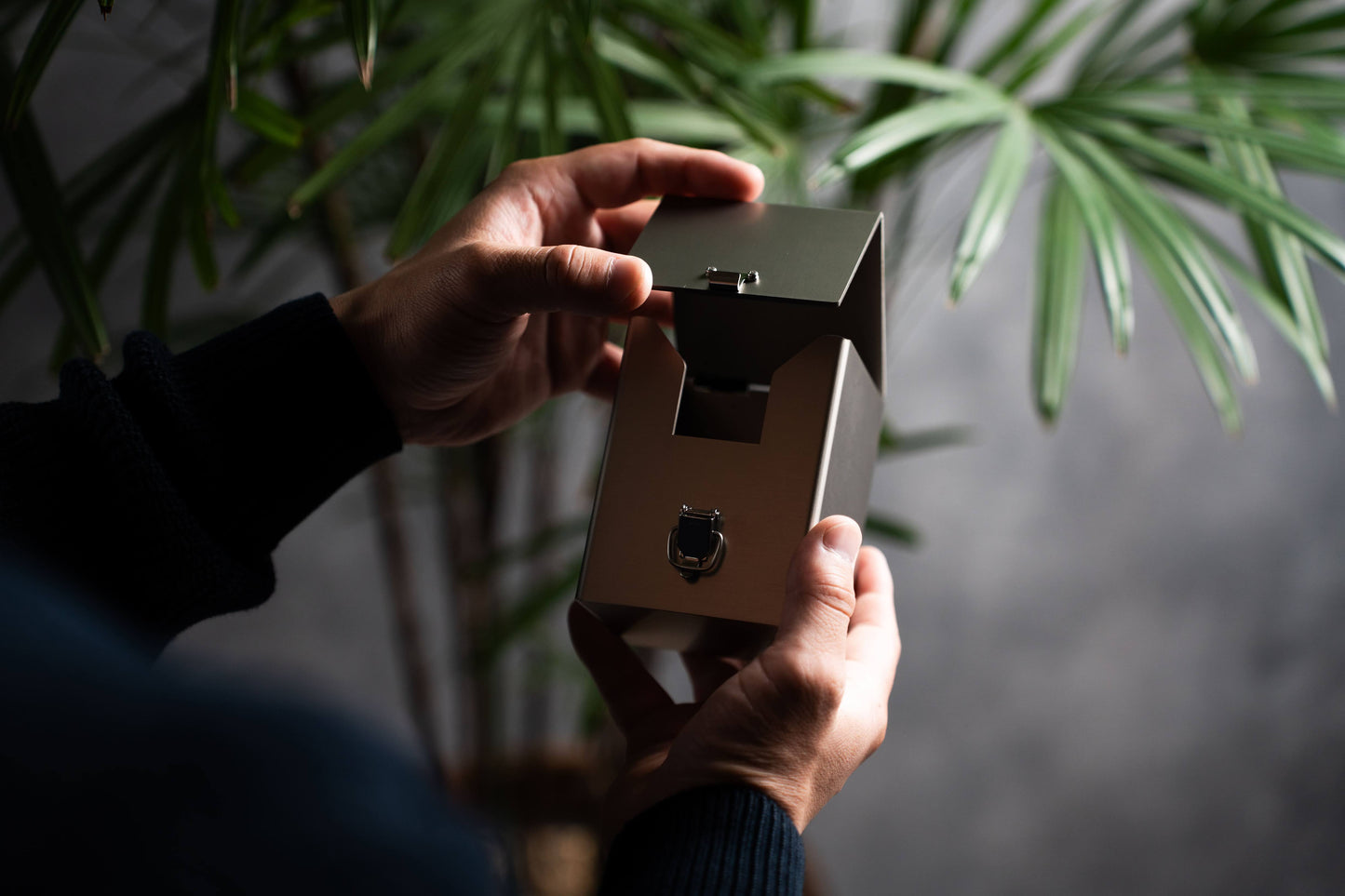 A5052 アルミ デッキケース (ガンメタリック)